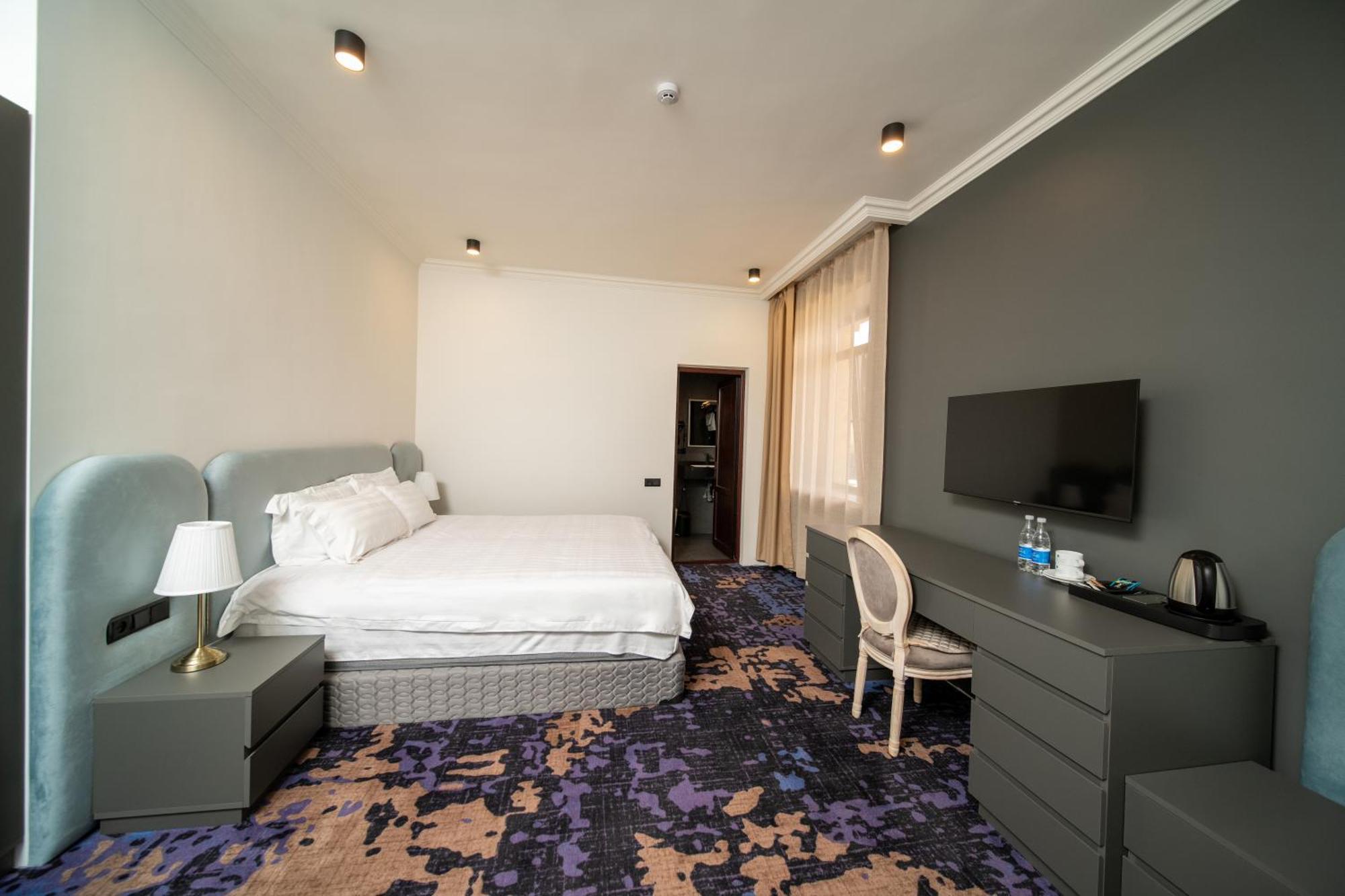 Kefilyan Family Hotel Sanain エクステリア 写真
