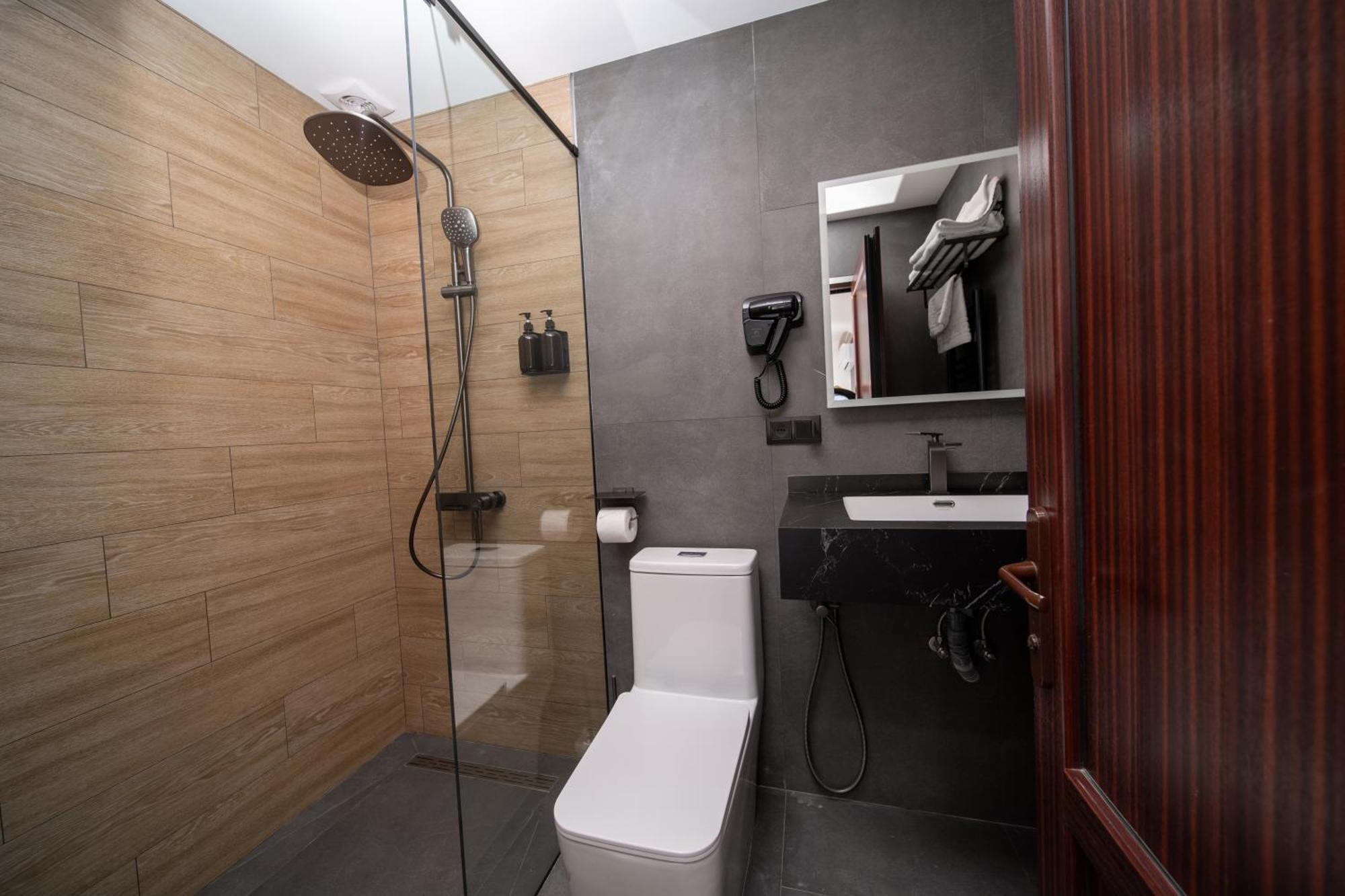 Kefilyan Family Hotel Sanain エクステリア 写真