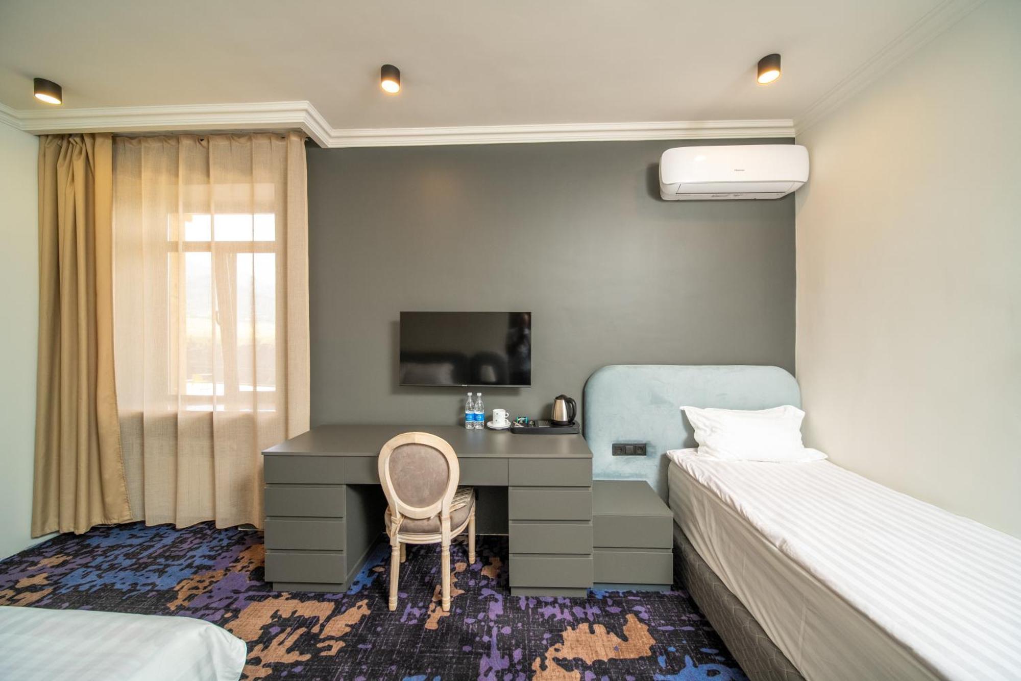 Kefilyan Family Hotel Sanain エクステリア 写真