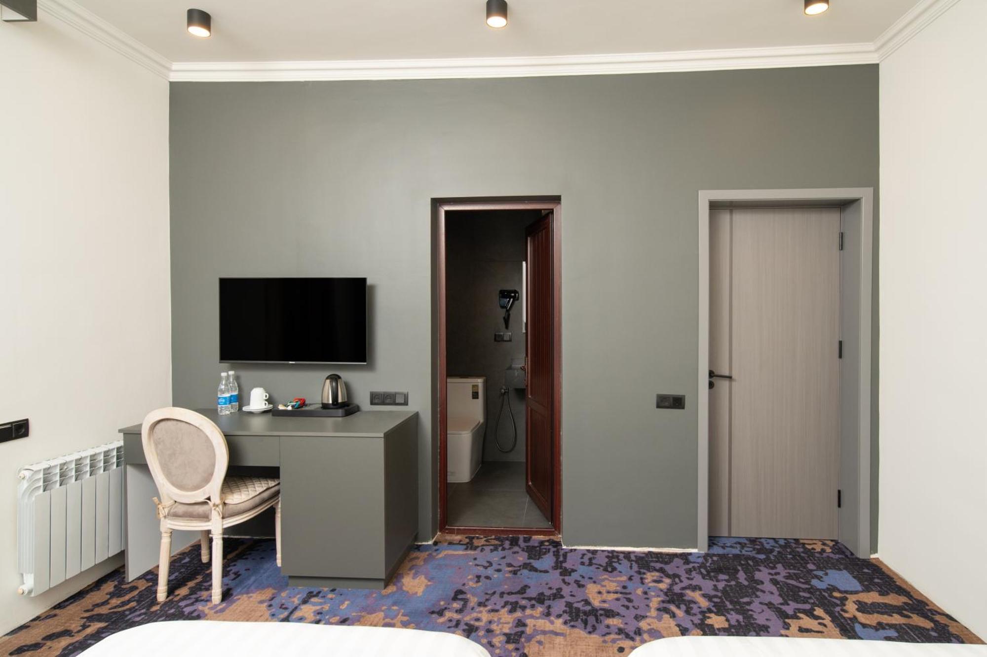 Kefilyan Family Hotel Sanain エクステリア 写真